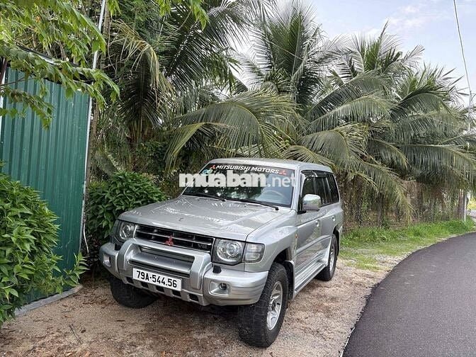 Mitsubishi Pajero 20*** km