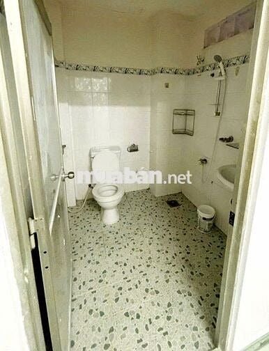 Nhà 3 Lầu (3PN, 3WC), 635/2c Bà Hạt P6 Q10 - 13 Triệu/th