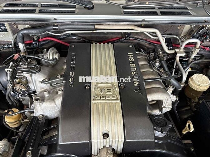 Mitsubishi Pajero 20*** km