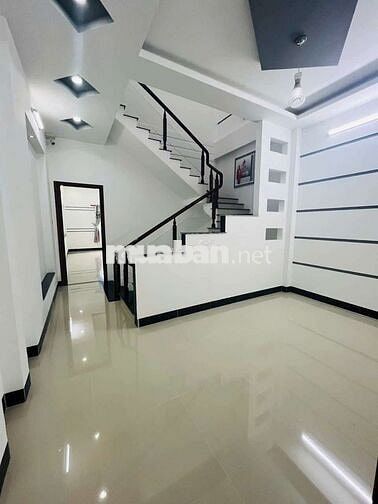 CHO THUÊ NHÀ:
TRỆT 2 LẦU MỚI ĐẸP - KDC HƯNG PHÚ