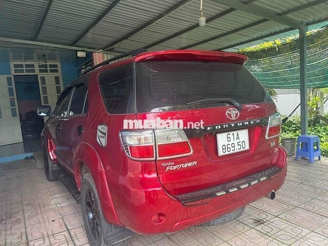 Toyota Fortuner 2009 2.5G - 320000 km