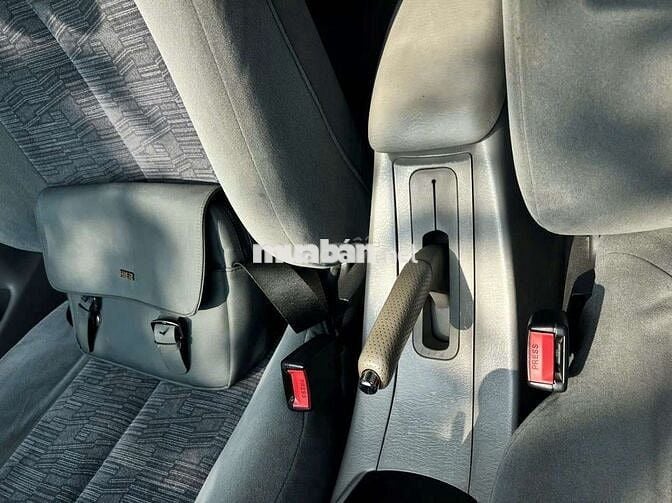 Bán Ford Laser 2002 GLXi MT Xe Đẹp AE Sẵn Dùng