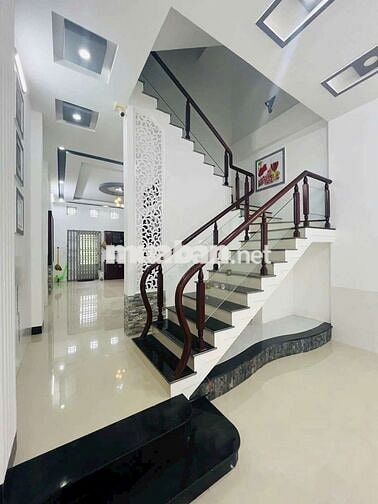 CHO THUÊ NHÀ:
TRỆT 2 LẦU MỚI ĐẸP - KDC HƯNG PHÚ
