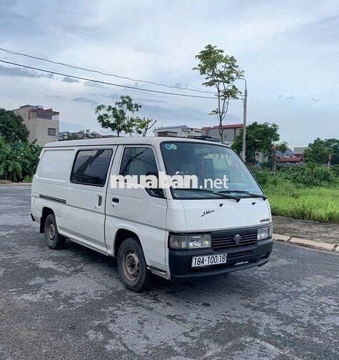Nissan Urvan 3 chỗ