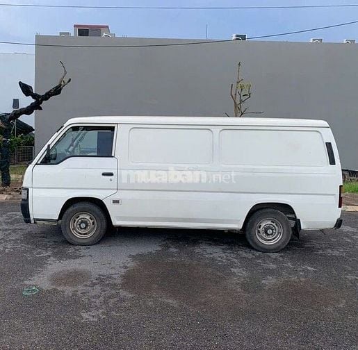 Nissan Urvan 3 chỗ