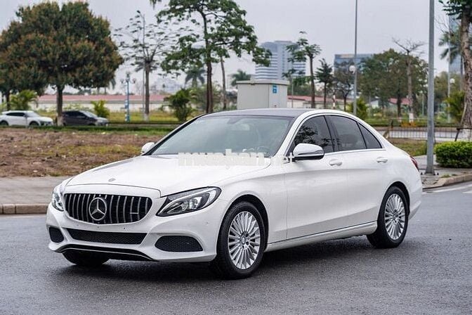 Mercedes -benz C200 2016