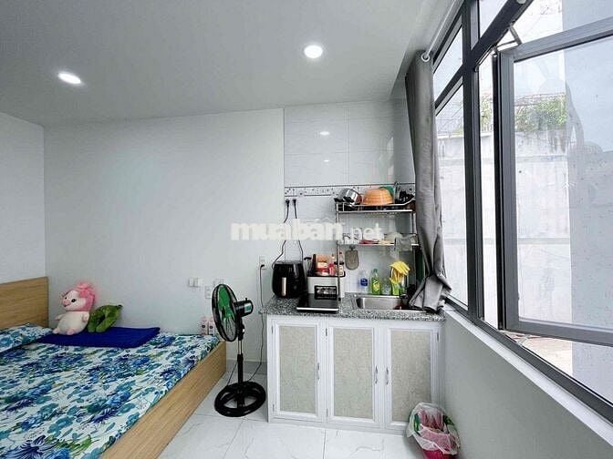 Căn Hộ Dịch Vụ mặt tiền Thích Quảng Đức, Phú Nhuận