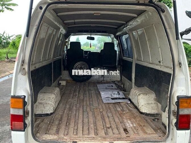 Nissan Urvan 3 chỗ