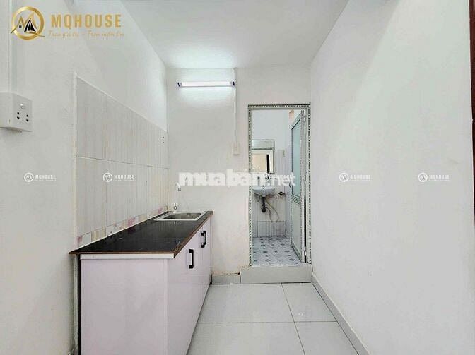 DUPLEX RỘNG RÃI - TÁCH BẾP - CỬA SỔ TRỜI