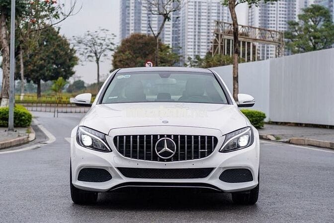 Mercedes -benz C200 2016