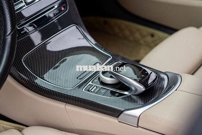 Mercedes -benz C200 2016