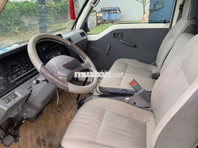 Nissan Urvan 3 chỗ