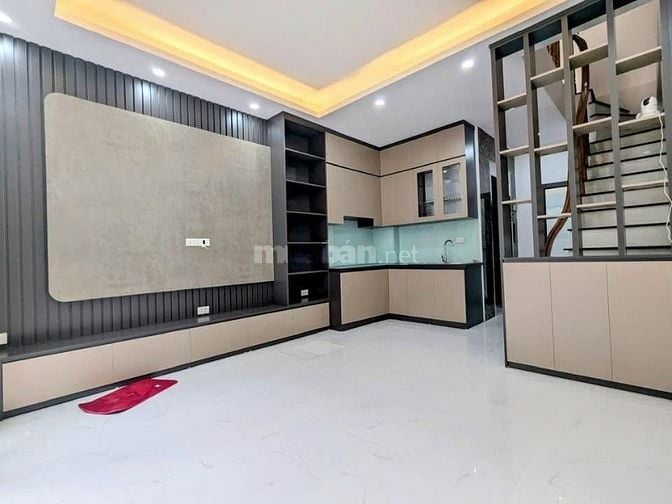 Bán nhà 5 tầng phố Giáp Nhị xây mới thang máy, Dt 40m2, mt 4m, ở ngay.