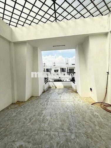 Cho thuê nhà phố nội thất như hình, Tô Ngọc Vân Thạnh Xuân Q12