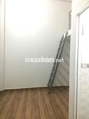 phòng mới có gác không ở chung chủ giờ giấc tự do