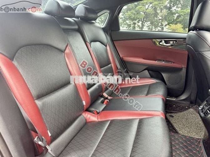 Kia Cerato 1.6 AT Luxury 2021