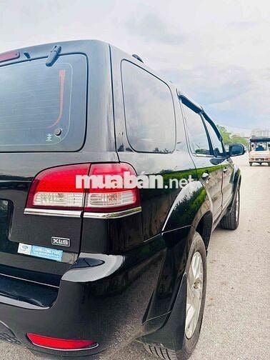 Ford Escape 2009 XLS 2.3L 4x2 AT - 140000 km