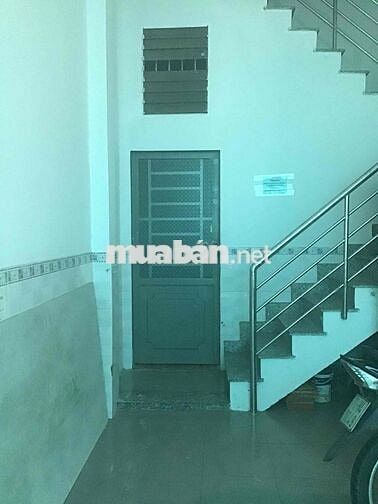 phòng mới có gác không ở chung chủ giờ giấc tự do
