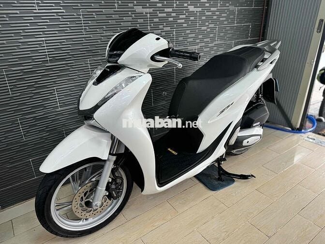 Honda SH 150 date 2022 Trắng Bs Sài Gòn