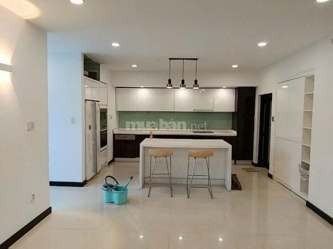 Bán biệt thự Gigamall Phạm Văn Đồng, HB.Chánh, Thủ Đức.  Giá 17,9 tỷ