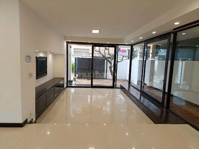 Bán biệt thự Gigamall Phạm Văn Đồng, HB.Chánh, Thủ Đức.  Giá 17,9 tỷ