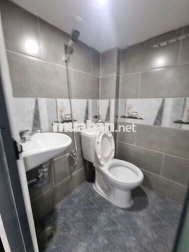 DUPLEX SINH VIÊN MỚI XÂY 100%. GẦN UEF, HUTECH, GTVT, NGỌAI THƯƠNG