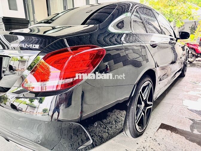 Mercedes Benz C Class 2019 C 300 AMG - 91000 km