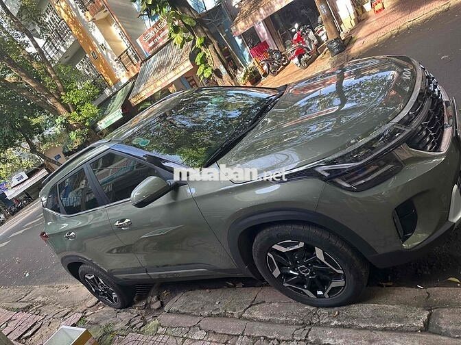 Kia Seltos 2024 Turbo Luxury 1.5 AT - 4892 km