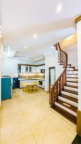 Nhà trọ/ homestay ở ghép cao cấp Lạc Long Quân Tây Hồ giá 1.600k/tháng