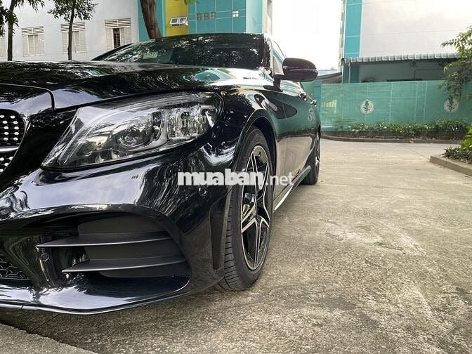 Mercedes Benz C Class 2019 C 300 AMG - 91000 km