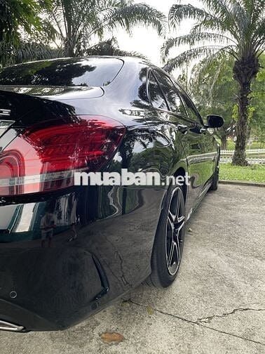 Mercedes Benz C Class 2019 C 300 AMG - 91000 km