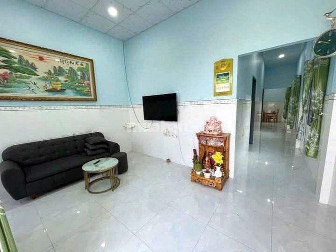 Bán gấp nhà ở Thị Trấn Củ Chi . DT 126,8m2, giá 1ty250 triệu. SHR.