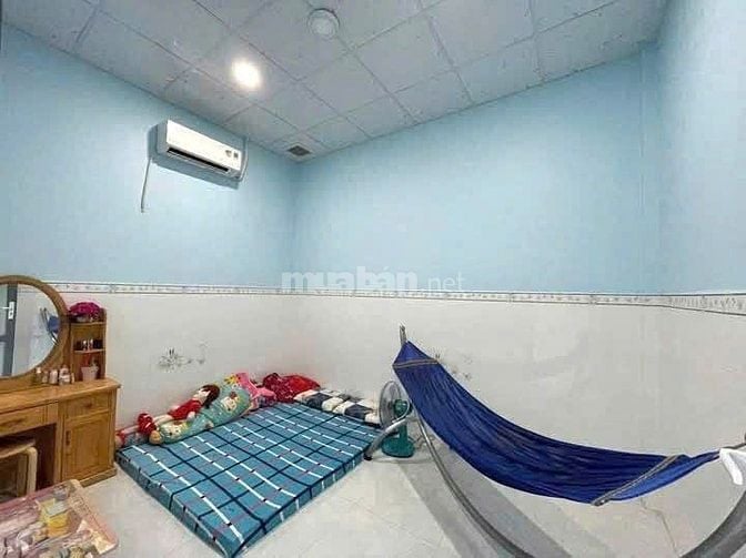 Bán gấp nhà ở Thị Trấn Củ Chi . DT 126,8m2, giá 1ty250 triệu. SHR.