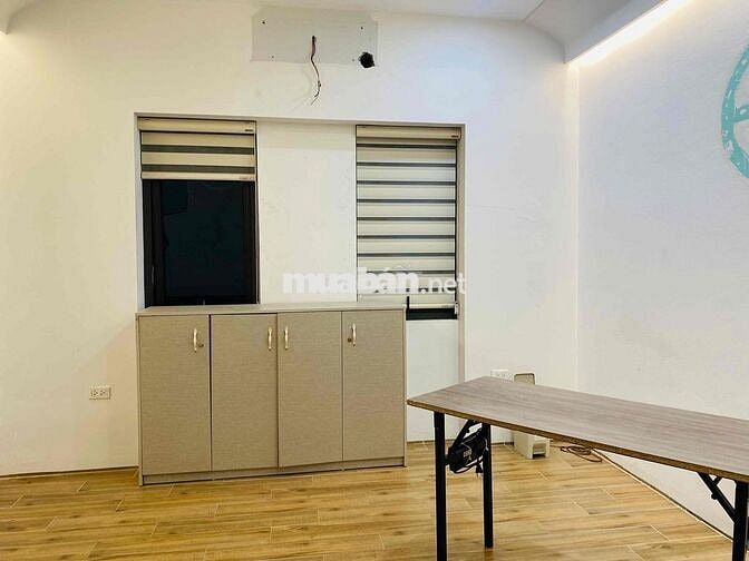 Mặt bằng kinh doanh 2 tầng 120m2 phố Nguyễn Thị Định vị trí siêu đẹp