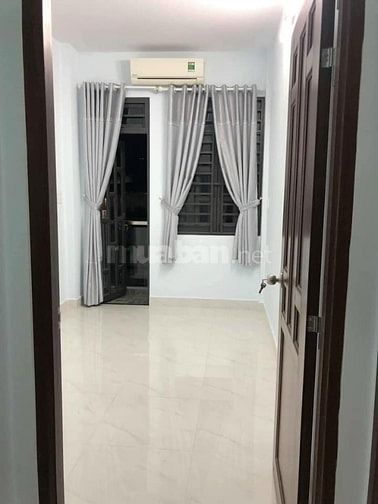 Bán nhà Ngang 5,3m- 2 Tầng- Khu Nguyễn Gia Trí nối dài.