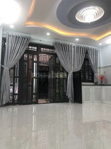 Bán nhà Ngang 5,3m- 2 Tầng- Khu Nguyễn Gia Trí nối dài.