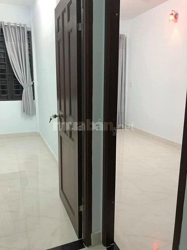 Bán nhà Ngang 5,3m- 2 Tầng- Khu Nguyễn Gia Trí nối dài.