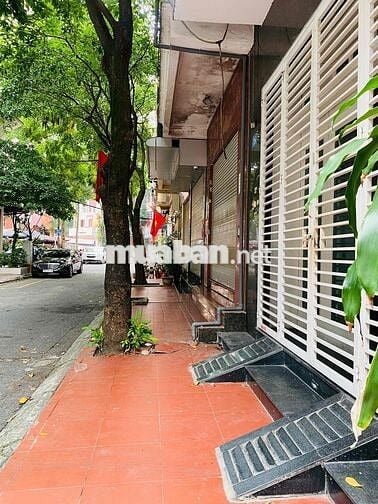 Mặt bằng kinh doanh 2 tầng 120m2 phố Nguyễn Thị Định vị trí siêu đẹp