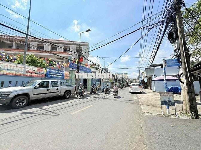 Bán nhà 1 trệt 2 lầu phường Thống Nhất sát bên Vănhoa Villas