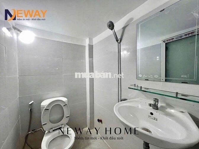 PHÒNG ĐẸP VIEW SÁNG NGAY NGÃ TƯ 4 XÃ Ở ĐƯỢC 2-3 NGƯỜI THOẢI MÁI