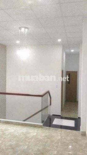 cần bán nhà 3 tầng mt gần Võ Văn Kiệt