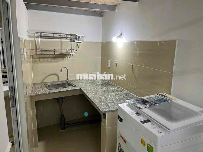 Phòng Đẹp Kế Trường Ngân Hàng, Sư Phạm Kỹ Thuật
