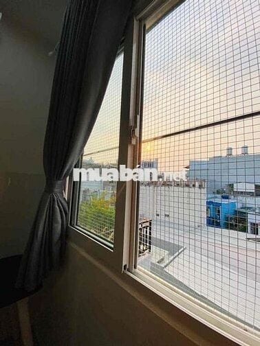 Cho thuê căn hộ Studio Cửa sổ Q4 gần ĐH Luật, ĐH Nguyễn Tất Thành
