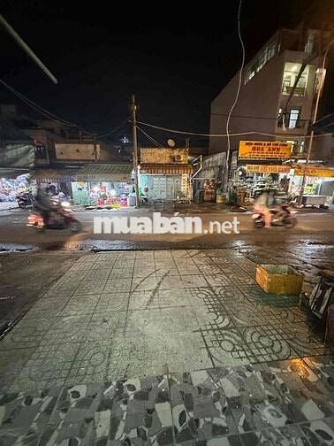 Mặt tiền nhà nguyên căn quận 12 ngay gần ngã 3 đông quan trước cổngKCN