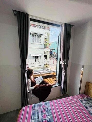 Cho thuê căn hộ Studio Ban công Q4 gần ĐH Luật, ĐH Nguyễn Tất Thành