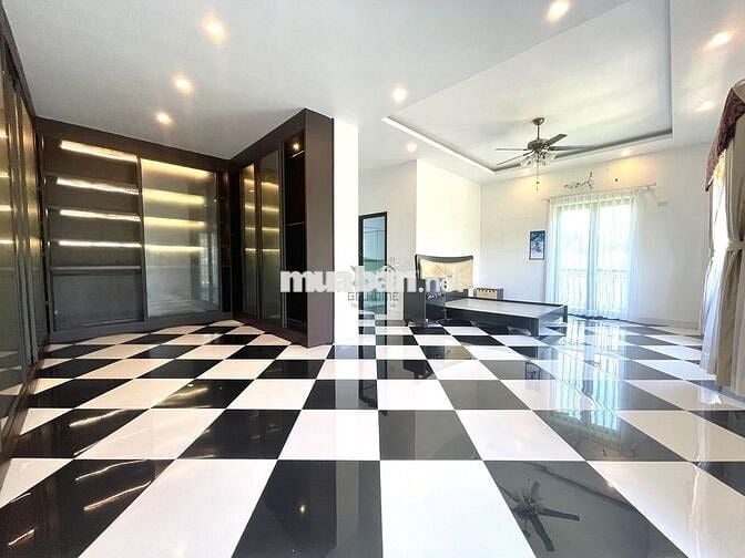 CHO THUÊ BIỆT THỰ 3 TẦNG SÂN VƯỜN HỒ BƠI BẮC NHA TRANG GIÁ 60 TRIỆU