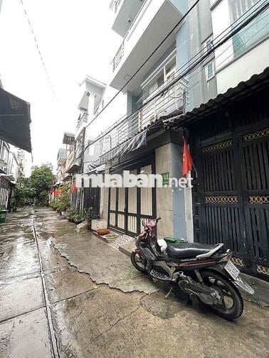 bán gấp nhà 4 tầng ngay chợ bình thành chỉ 4.8ty