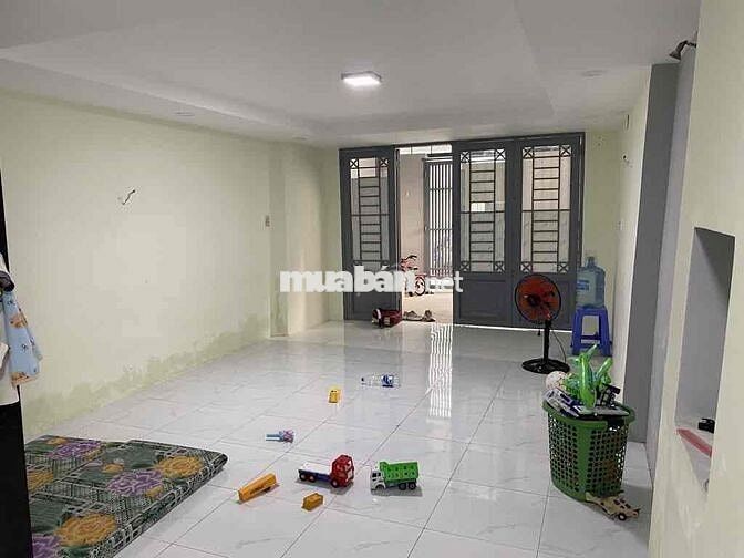 NHÀ LẦU CHỈ 3,8 TỶ NGAY QL1A GẦN NGÃ TƯ GA HXH AN PHÚ ĐÔNG GIÁP GÒ VẤP
