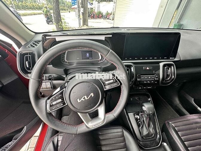 Kia Sonet 2023 Premium 1.5 AT - 16000 km