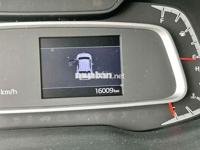 Kia Sonet 2023 Premium 1.5 AT - 16000 km